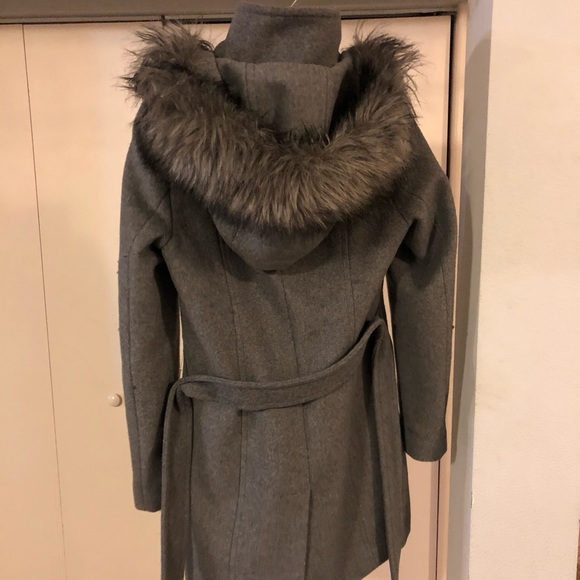 Size 2 Calvin Klein Gray Coat 63% Wool - Picture 3 of 8